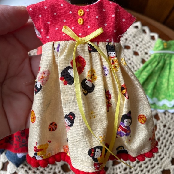 Blythe Doll Clothing Set and Accessories EUC - Picture 12 of 15